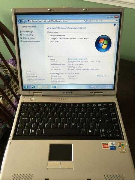 Samsung laptop windows 7 office 2010 as new not a single scratch