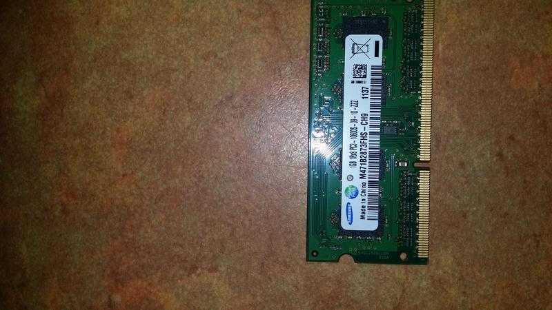 Samsung M471B2873FHS-CH9 (1GB PC3 -10600S - 09-10-ZZZ) LaptopNotebook Ram