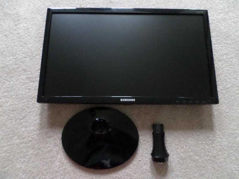 Samsung SD300 22 LED Monitor