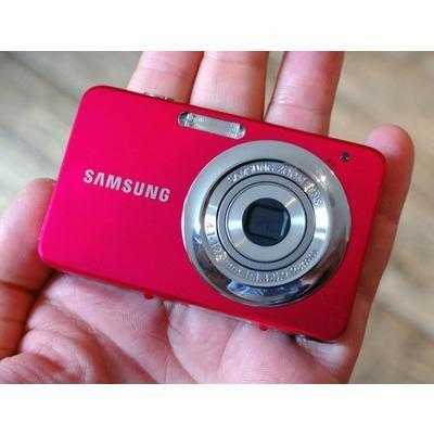 samsung ST30 digital camera