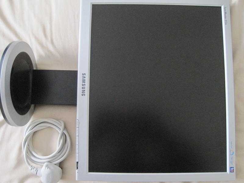 Samsung SyncMaster 913N 19quot LCD Monitor