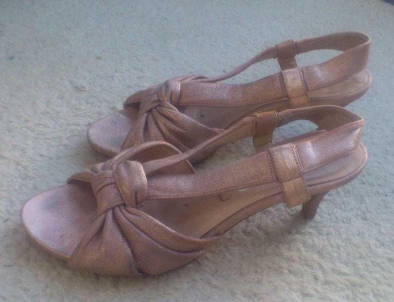 Sandals with heel (size 4, Unisa, made in Spain)