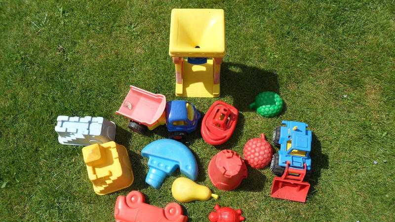Sandpit toys