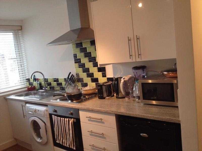 SB Lets are Delighted to Offer 1 Bed Fully Furnished Holiday Let in the Heart of Brighton