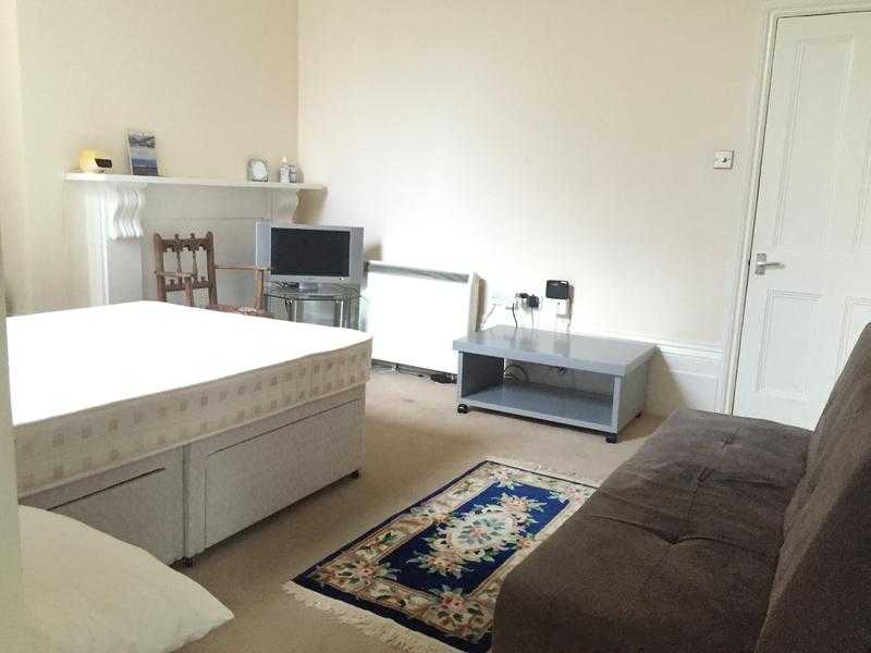 SB Lets are Delighted to Offer a Fully Furnished Studio Flat Short Term Let ALL BILLS INCLUDEDampWIFI