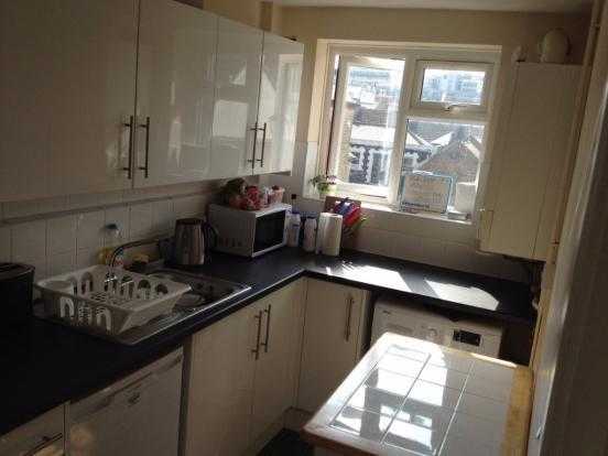 SB Lets are delighted to offer this Lovely Fully Furnished Double Room to Let in Gloucester Place