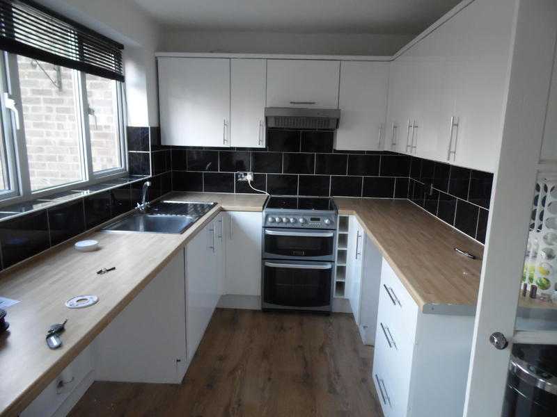 SB Lets are Delighted to offer this Spacious Unfurnished 2 Bedroom Terraced House in Peacehaven