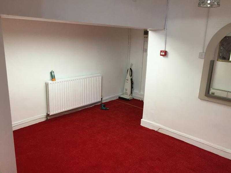 SB Lets are Delighted to Offer this Very Large, Spacious 1 Bedroom Apartment in Central Brighton