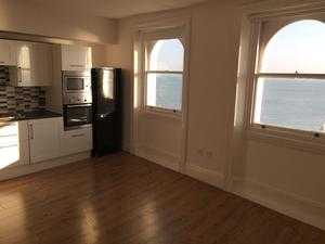 SB Lets are Delighted to Offer this Wonderful, Large Studio Flat Located in Kings Road Brighton