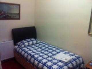 SB Lets are Pleased to Offer a Single Room in Central Brighton a Minute039s Walk from Churchill Square