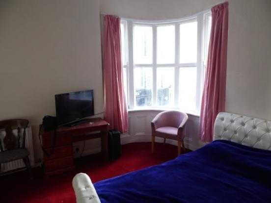 SB Lets are Pleased to Offer Large Double Room in Central Brighton, Short Walk from Churchill Square