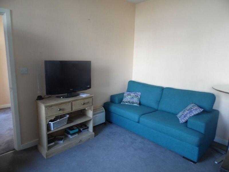 SBLets are delighted to offer a lovely large modern fully furnished HOLIDAY LET  ALL BILLS INCLUDED