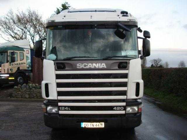 Scania 124 2000