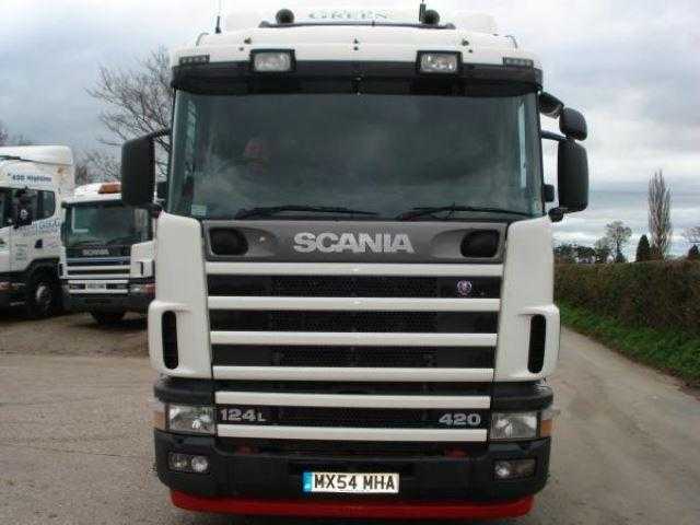 Scania 124 2004