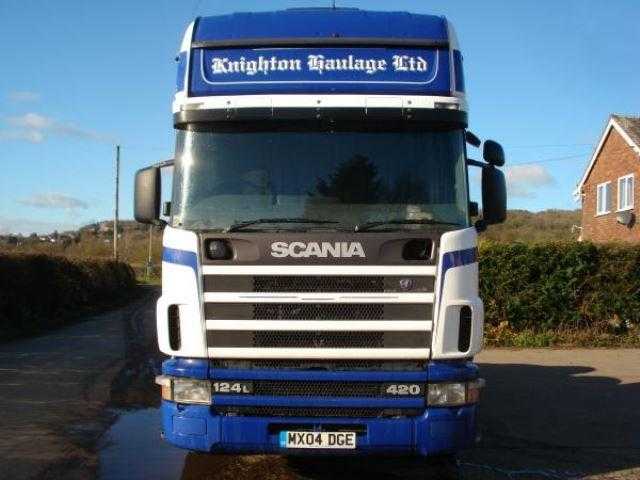 Scania 124 2004