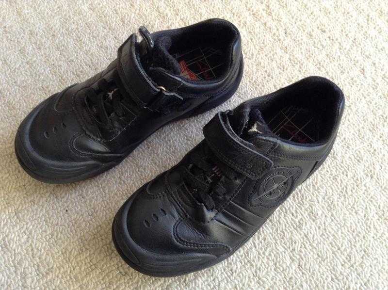 School shoes Clarks boys black 11.5F