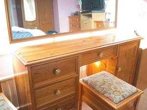 Schreiber wardrobe and dressing table