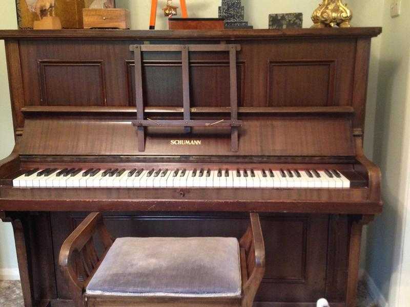 Schumann upright piano