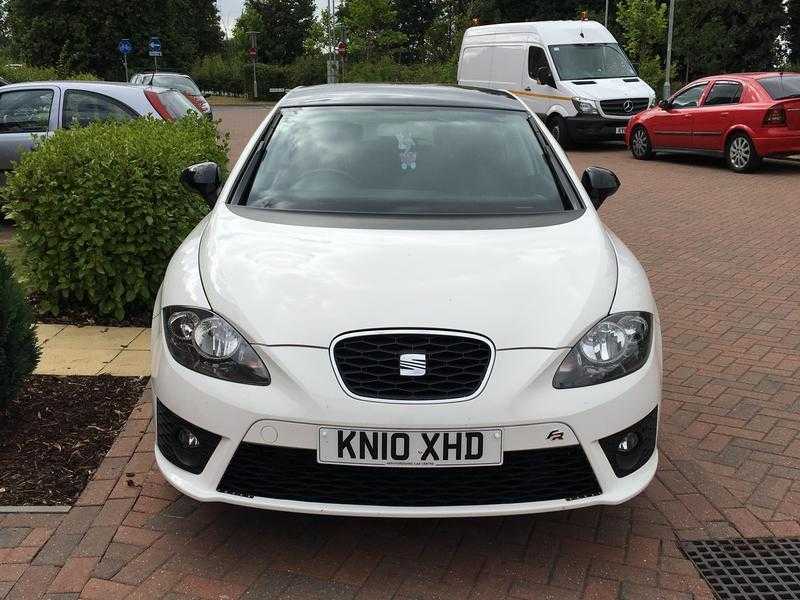 Seat Leon 2010, white amp black