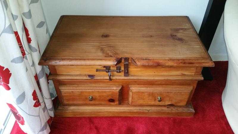 Segusino (Mexican) handcrafted antique pine chest