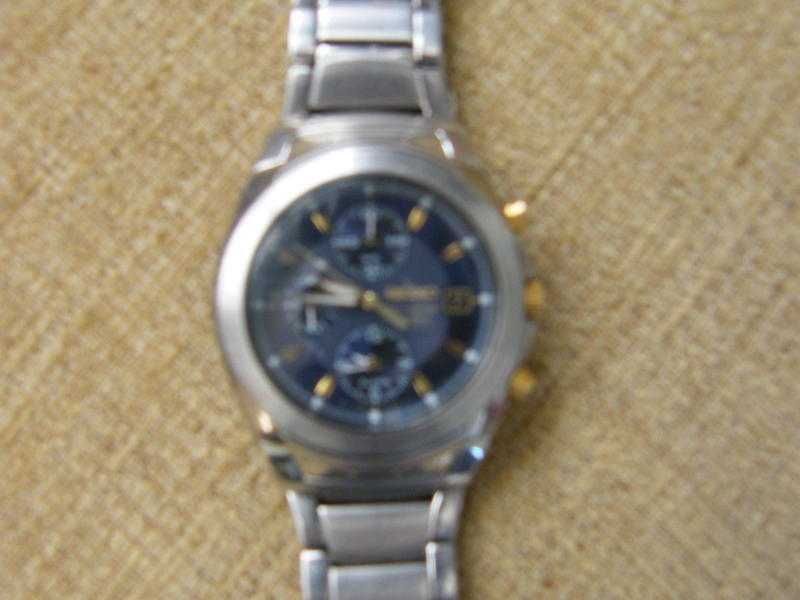 seiko chronograph wristwatch