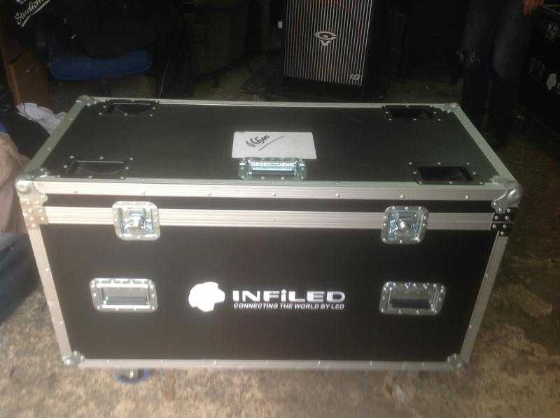 Selection of different size flight cases