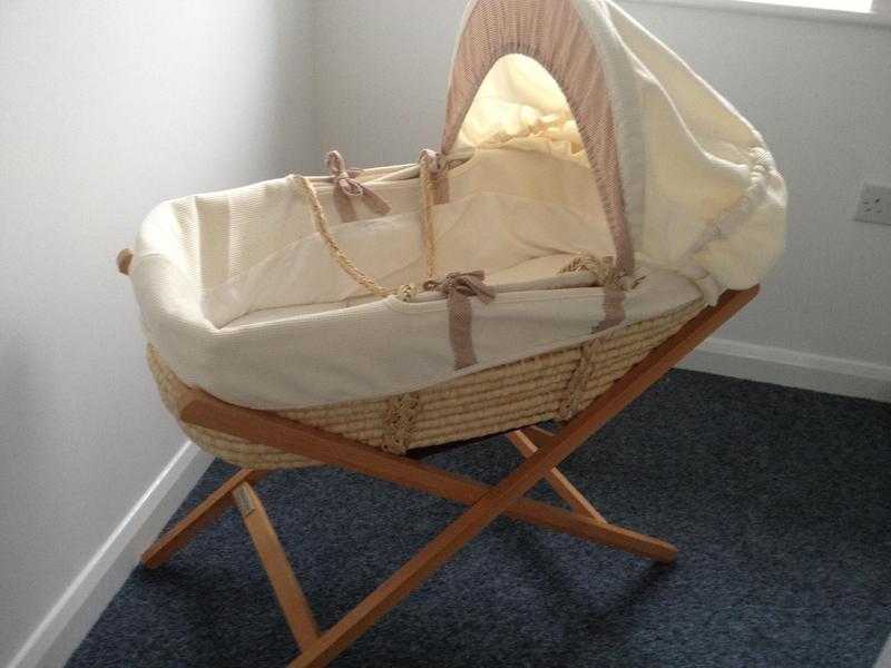 Sell moses basket - natural and deluxe stand