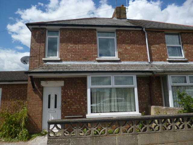 Semi Detached 45 Bed House for Rent in Swindon (Rodbourne SN2 2HG)