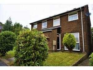 Semi Detached House, 3 Bedrooms, Crawley