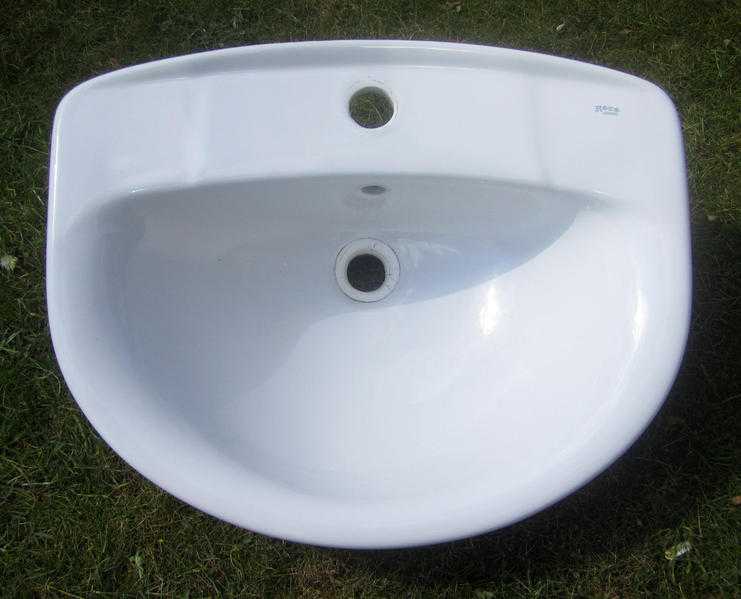 Semi-recessed counter-top Bathroom Sink, Ceramic, white 500mm