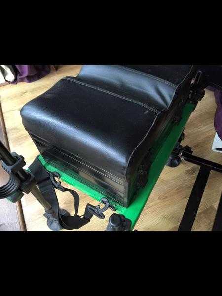 Senses polefloat fishing boxseat and storage