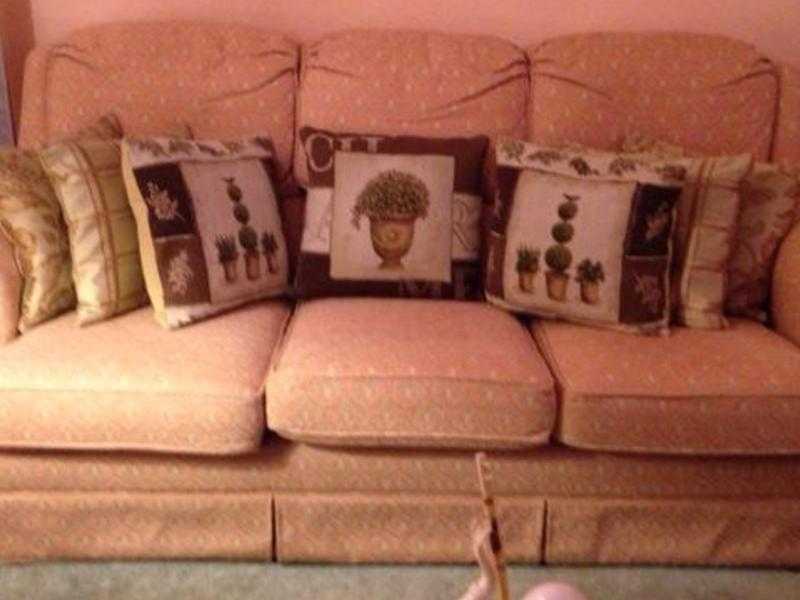 Set of 3 sofas 2 single  and one 3 seater