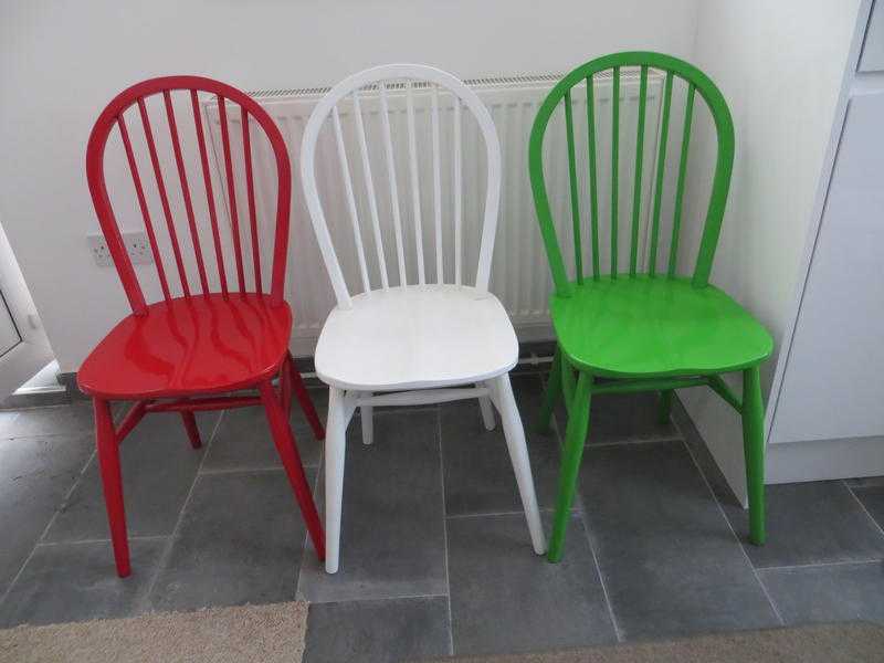 Set of 3 spindleback chairs in Welsh colours