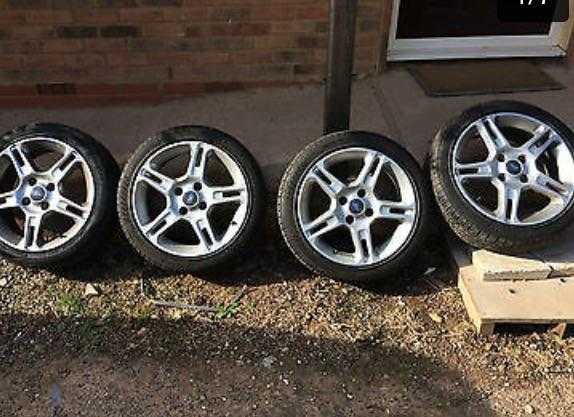 Set of 4  16quot Ford Fiesta Zetec alloys and wheels - Kettering