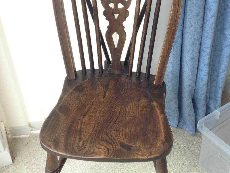Set of 5 wooden dining chairs