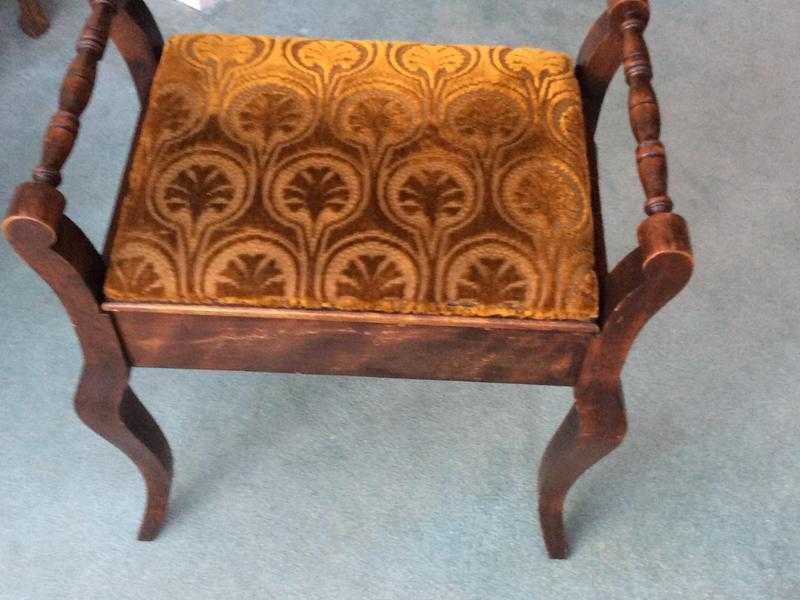 Sewing boxpiano stool
