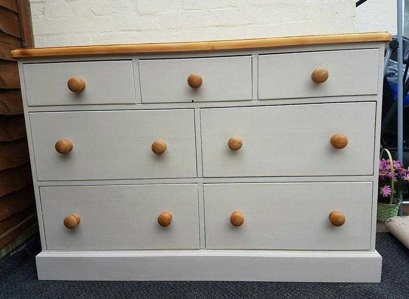 shabby chic painted chest of drawers