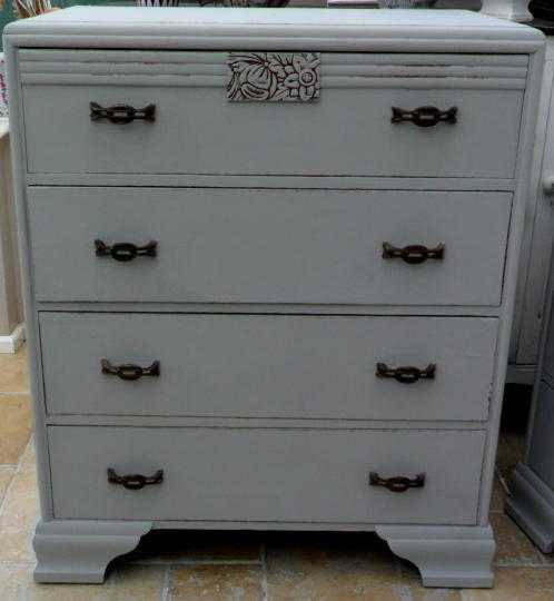 Shabby Chic, Vintage Chest of Drawers, Newly refurbished