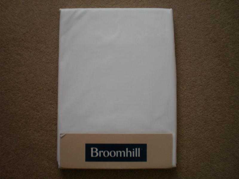 SHEET Single White Fitted Sheet