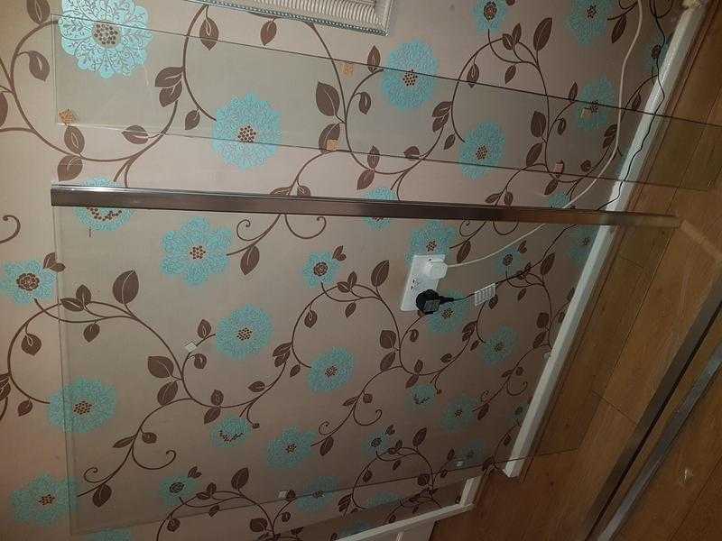shower screen brand new never fitted