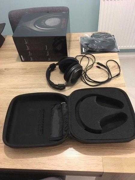 Shure SRH1840 Headphones - In very good condition