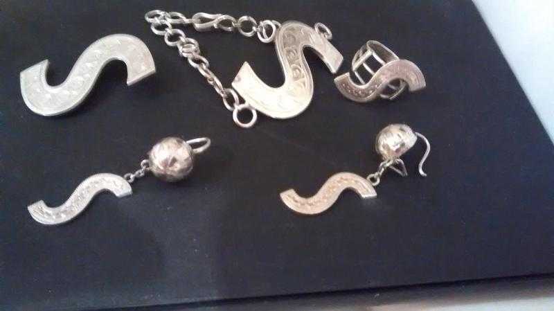 Silver 039S039 ladies jewellery set