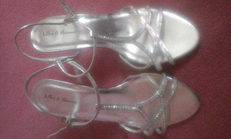 Silver prom shoes size5