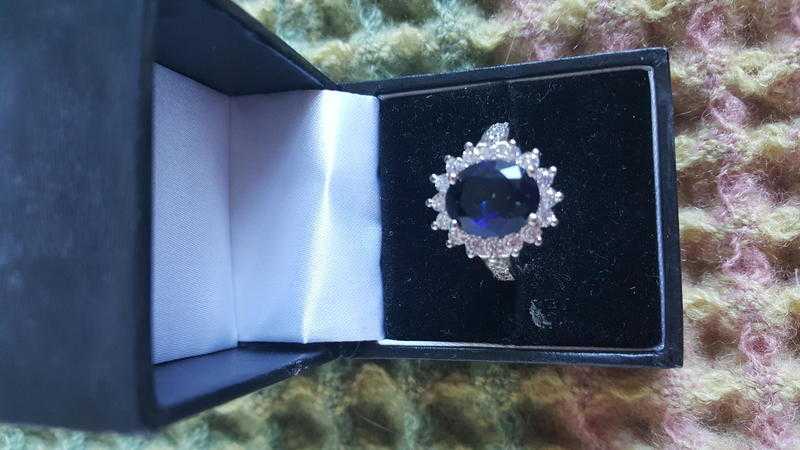 Silver sapphire ring