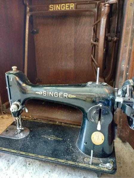 Singer Treadle Sewing machine