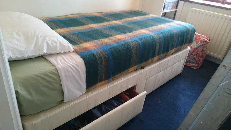 Single Bed  3ft  divan Bed