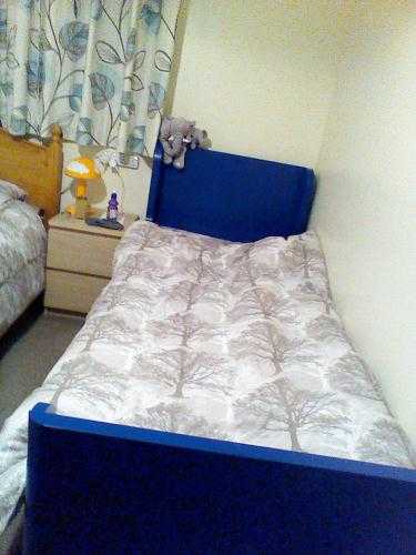 Single bed