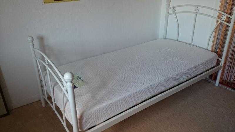 Single bed, White Metal Flower Design,with memory foam mattress,  quilt covers, excellent condition