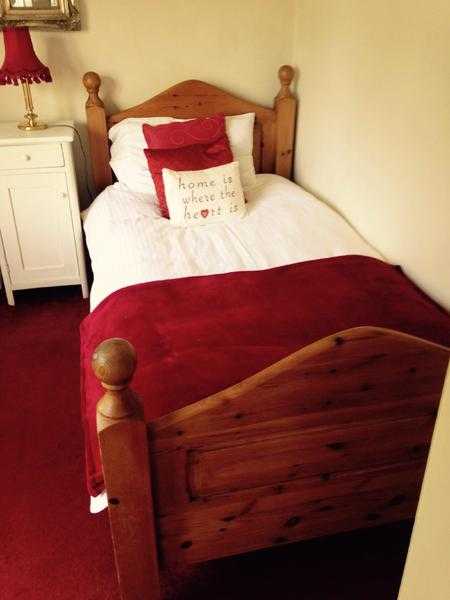 Single bed with Matress in wood