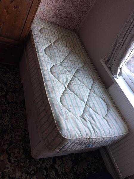 Single Bed With Storage